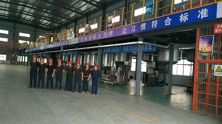 同邦達(dá)科技公司生產(chǎn)車間晨會